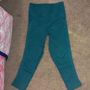 Lululemon Zone In Crop Leggings